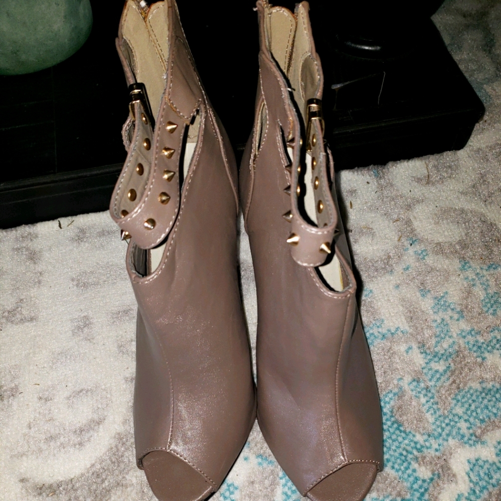 Gray and gold ankle peep toe boots